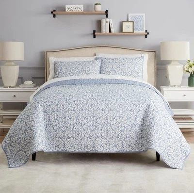 Waverly Luxury Microfiber King Size Quilt Set Dashing Damask Brand New - Image 1 of 3