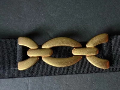 Fivela elástica cinto H&M tom dourado preto tamanho único minimalista clássica carreira - Imagem 1 de 3