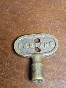 Llave de gas Protane Utility Co vintage de latón de los años 40 - Imagen 1 de 7