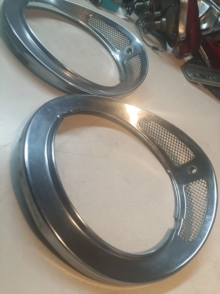 Jaguar XJ6 Vanden Plas Headlight Cover Trim Bezel Chrome Pair OEM 95K Miles - Image 1 of 2