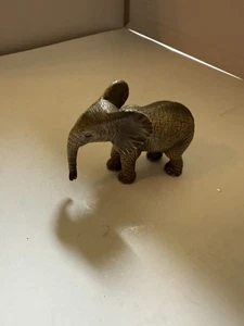 African Elephant Calf Animal Wild Life Figure by Schleich 14763 - Picture 1 of 8