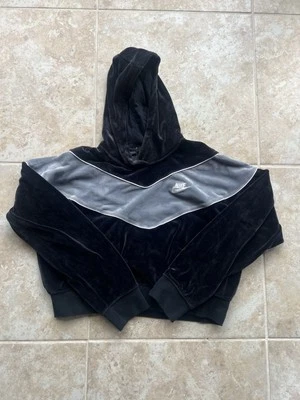 Sudadera con Capucha Nike Para Mujer Grande Negra Recortada Terciopelo Terciopelo Pullover Suéter Foto 1 de 4