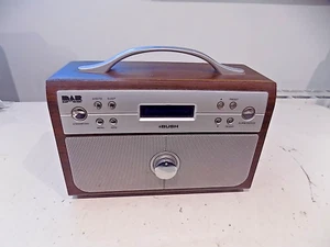 Bush NE-3160 DAB UKW Radio braun DEFEKT ERSATZTEILE schaltet sich nicht ein - Bild 1 von 7