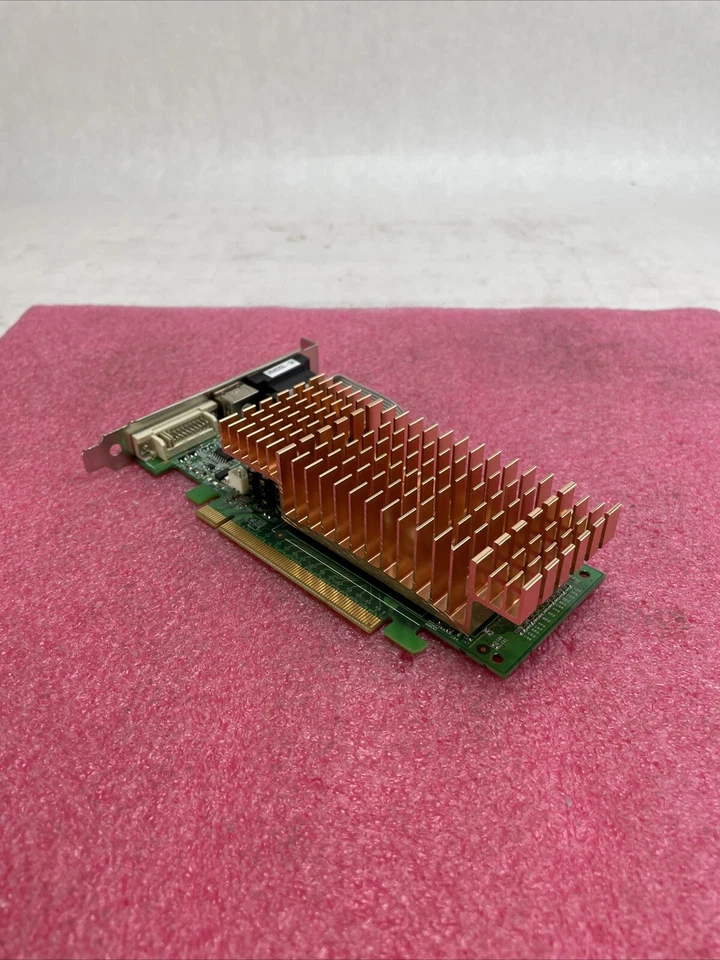 Nvidia 8400GS 512MB DDR2 BS40R PCIe Graphics Card - Image 1 of 4