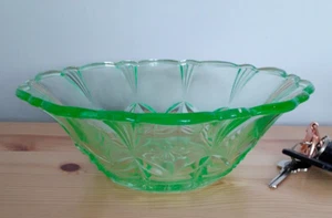 Genuine Art Deco Uranium Glass Centrepiece Bowl 23 cm - Picture 1 of 5
