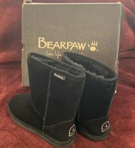 BEARPAW Women's Emma Short 608W/Black II  Boot  Size 8 Worn Once In The Box - Picture 1 of 6