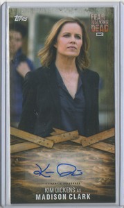 Kim Dickens as Madison Clark Topps Fear The Walking Dead Widevision Autograph