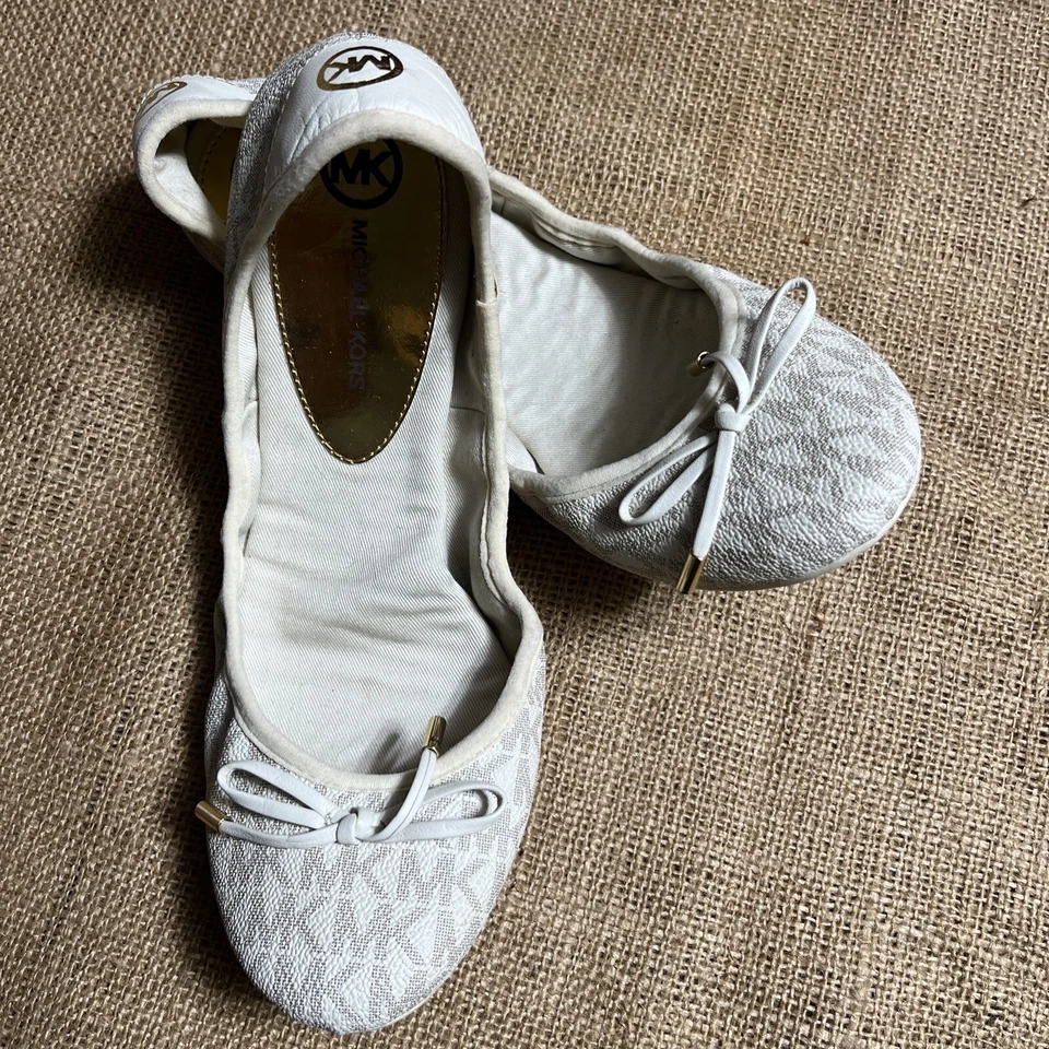 Bailarina Michael Kors Clásica Plana Moca Talla 9.5M Usada Foto 1 de 4