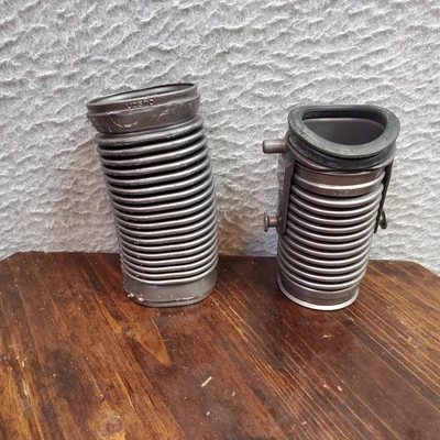 Juego de manguera de conducto inferior de válvula de vacío de bola Dyson DC25 913962-01 Foto 1 de 4