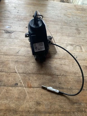 Conjunto de vaso cilindro de bloqueo de encendido Cadillac GMC Chevy 2007-2014 con llave OEM Foto 1 de 4