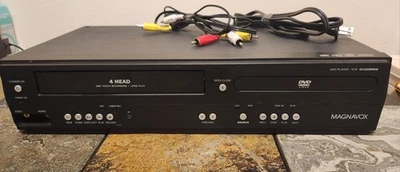 Reproductor combinado Magnavox DV220MW9 DVD VCR sin control remoto con cables probado Foto 1 de 4