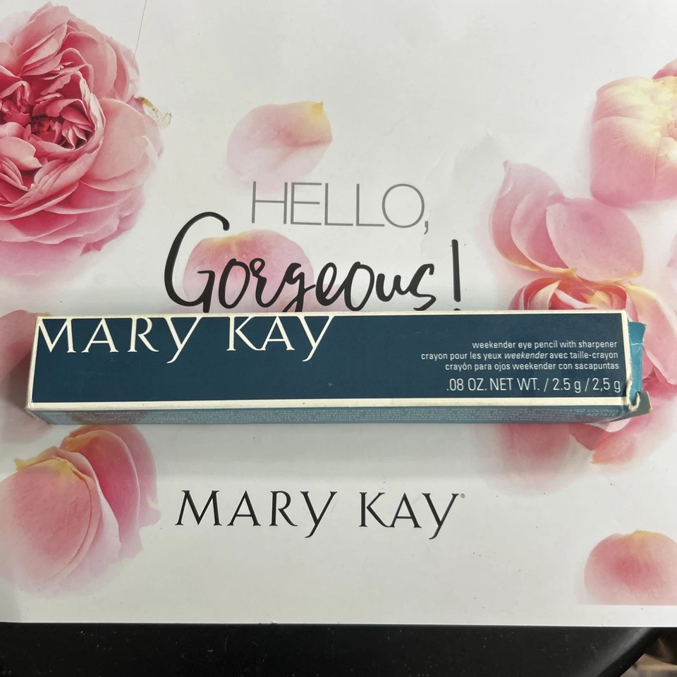 Mary Kay Weekender Eye Pencil with Sharpener - CLASSIC NAVY - .08 oz. - Image 1 of 2