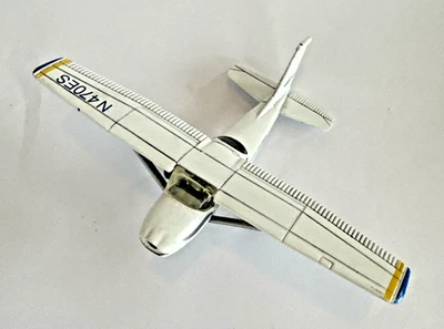 Runway 24 Diecast Collectible Cessna 172 Daron Collectibles Blue / White - Image 1 of 4