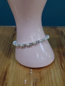 VINTAGE - Avon Armband silberfarben Kunstperlen Gliederarmband Kunstperlen 9 Zoll - Bild 1 von 5