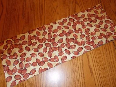 Decoración de fútbol MINI corredor de mesa hecho a mano deporte inodoro tanque Topper marrón tostado Foto 1 de 4