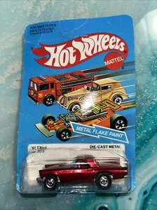 Tarjeta T-Bird vintage 1982 Mattel Hot Wheels Red Metal Flake '57 sin perforar nueva en caja - Imagen 1 de 2