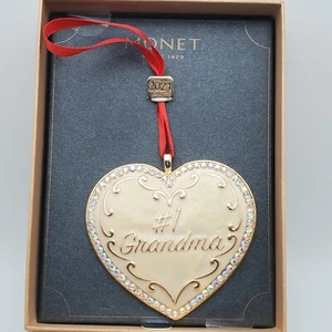 Monet #1 Grandma Heart Pendant Ornament Enameled Christmas New In Box 2021 - Picture 1 of 3
