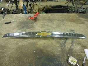 05 06 07 08 09 Chevy Equinox chrome hatch liftgate trim applique molding - Picture 1 of 7