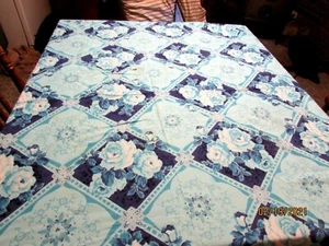 BEAUTIFUL BLUE AND PURPLE VINTAGE TABLECLOTH 76 X 85 ROSES - Picture 1 of 6