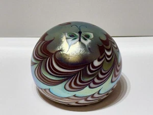 Vintage Lundberg Studios Iridescent Butterfly Paperweight 1975 Daniel Salazar - Picture 1 of 8