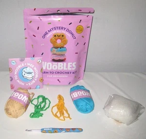 The Woobles MOCHI Mystery DONUT Häkelset lernen für Anfänger Haken blau - Bild 1 von 4