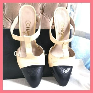 Zapatos de salón Chanel marca de coco cuero bicolor talla 37 EE. UU. alrededor de 7 para mujer - Imagen 1 de 5