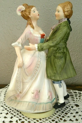 Pareja colonial musical de loza importadas precio vintage Foto 1 de 4