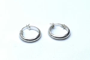 Designer FAS Sterling Silver Classic Small Hoop Earrings - Picture 1 of 5