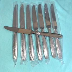 NEW Oneida CAMLYNN MIRROR 8 Solid Handle Dinner Knives Glossy Stainless 9 1/2" - Picture 1 of 4
