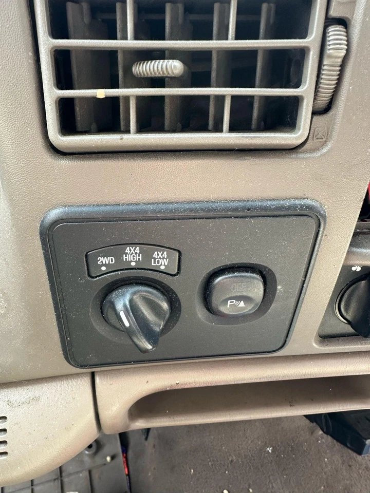 Ford F250 Super Duty 2001 caja de transferencia 4x4 interruptor de control montado en el tablero Foto 1 de 1