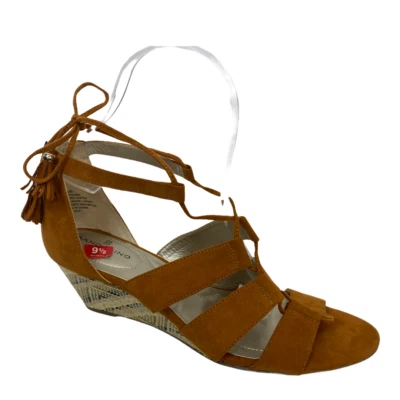 Bandolino Sandals 9.5 M Womens Brown Vegan Suede Faux Leather Back Zip Wedge - Image 1 of 4