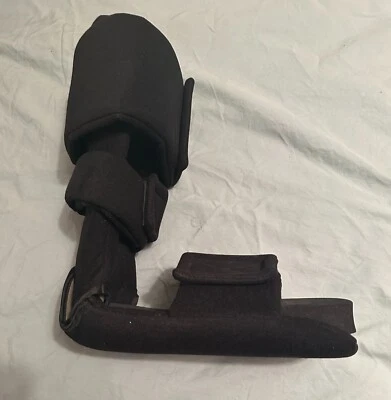 COMFOTLAND Night Splint for Plantar Fasciitis Pain Relief Foot Drop Brace Medium - Image 1 of 4