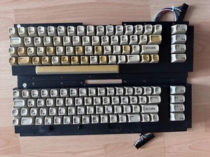 2 claviers Commodore, défectueux - Photo 1/2