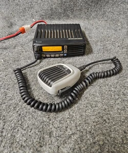Icom F5061 VHF Mobile Radio w/ mic - Picture 1 of 3