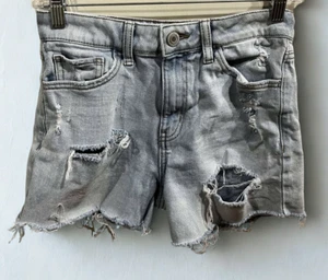 SO Jeansshorts Damen 5 Cut Off helle Waschung distressed ausgefranst Strand Festival - Bild 1 von 7