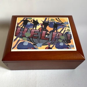 Beatles Help Edizione Limitata Portagioie Musica Legno Piastrella Top Regalo di Suono - Foto 1 di 11