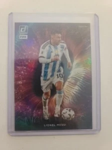 Movimientos nocturnos de fútbol Donruss 2023-24 Lionel Messi #10 SSP Argentina - Imagen 1 de 2