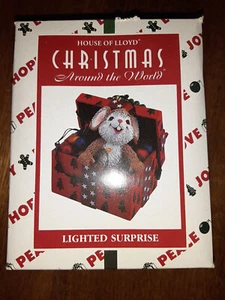 House of Lloyd 1996 Navidad alrededor del mundo adorno sorpresa iluminado nuevo en caja - Imagen 1 de 4