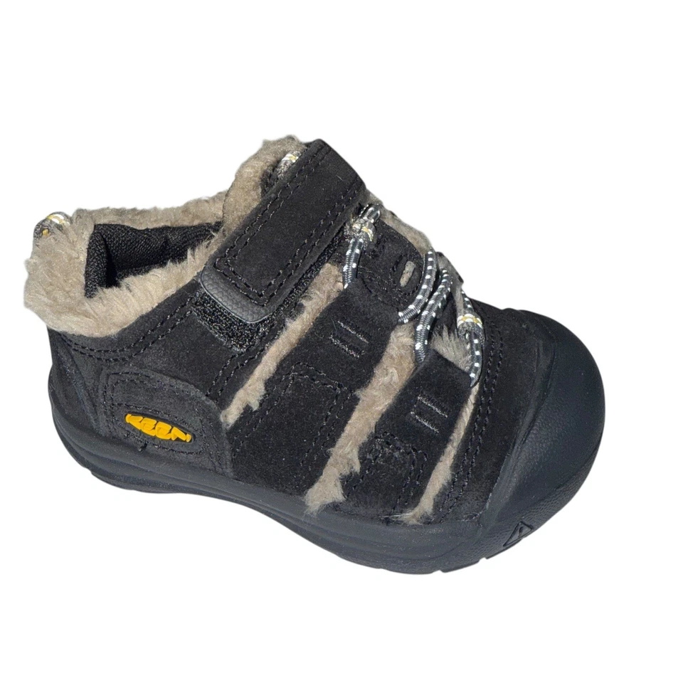 Zapatos Newport Keen de cuero negro con adornos de felpa para niños talla/5 Foto 1 de 4