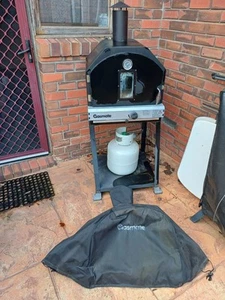 gasmate pizza oven With Stand And Cover Good Working Condition - Picture 1 of 8
