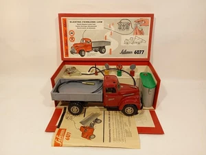Schuco 6077 Electro Fernlenk LKW im Originalkarton (73926) - Bild 1 von 15