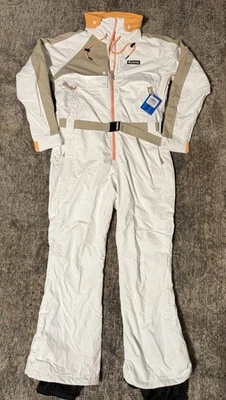 Women’s Columbia Winter trainer Snow Suit Large New $300 - Image 1 of 4