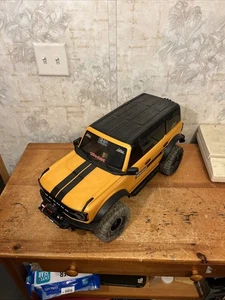 TRAXXAS TRX-4 Scale and Trail Crawler With 2021 Ford Bronco Shell - Picture 1 of 24