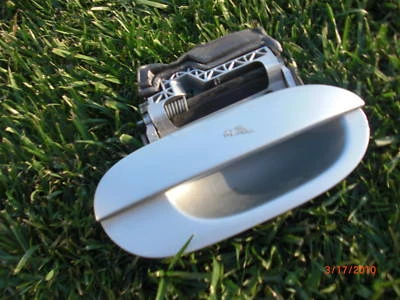 Manija puerta derecha bmw e39 oem plata 530i 540i 525i M5 Foto 1 de 2