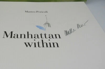 Signed & Drawing Matteo Pericoli MANHATTAN WITHIN 1st Ed. with Slipcase - Image 1 of 4