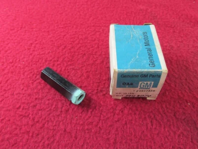 NUEVO 1969-1972 ARANDELA DE PARABRISAS AJUSTE ESPECIAL TUERCA DE VARILLA DE TRANSMISIÓN 3977856 3948074 Foto 1 de 4