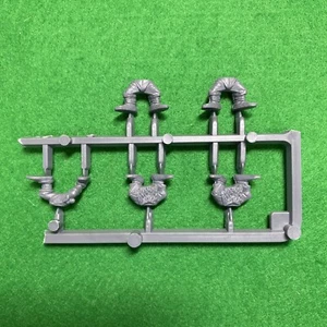 Warhammer Orcs Goblins Goblin Regiment Leg Bit x5 Legs 90s Games Workshop Bits - Picture 1 of 3
