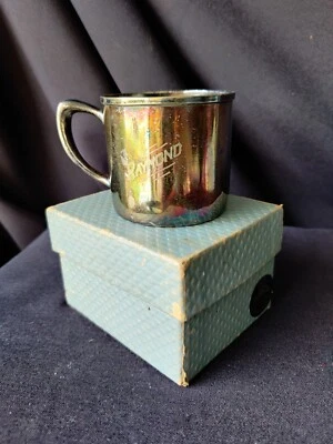 Taza bebé infantil Rogers 1881 plateada/caja original grabada "Raymond" EPNS 112 Foto 1 de 4