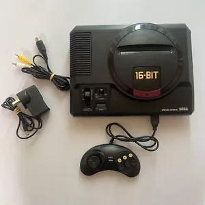 Sega Mega Drive Console Model 1 Japanese NTSC-J Australian Power Supply HAA-2510 - Picture 1 of 9