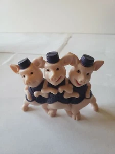 McDonalds Happy Meal 2010 Shrek The Third 3 Little Pigs (no sound)  Pre-owned - Picture 1 of 12